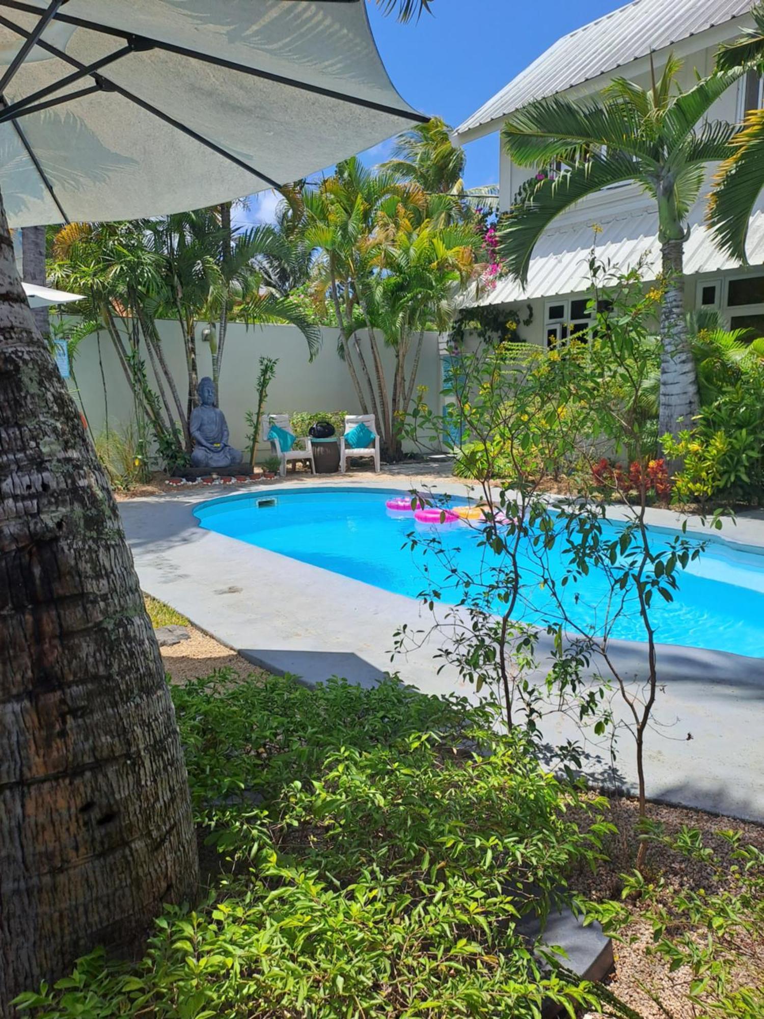 Explora Prestige Bed & Breakfast Blue Bay Bagian luar foto