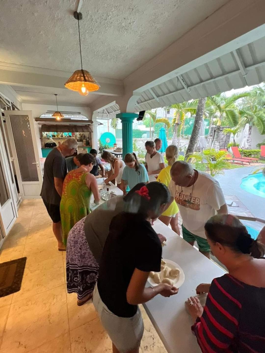 Explora Prestige Bed & Breakfast Blue Bay Bagian luar foto