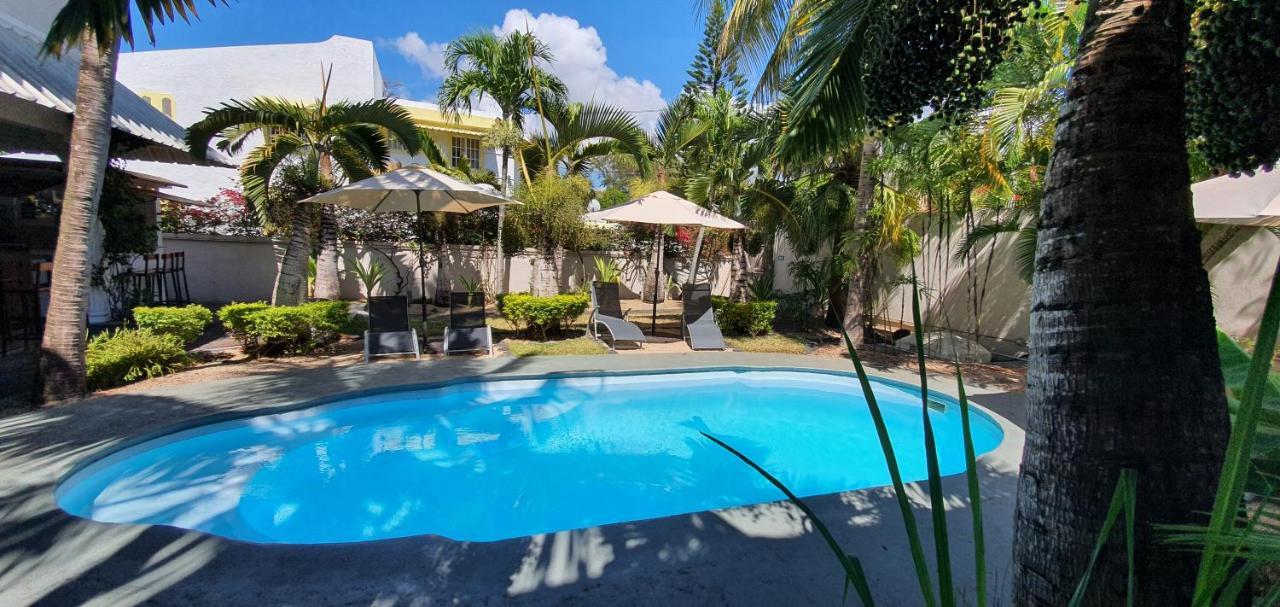 Explora Prestige Bed & Breakfast Blue Bay Bagian luar foto